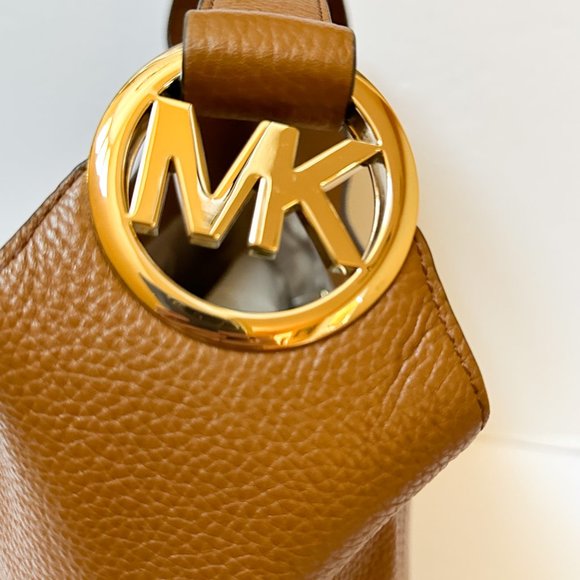 Michael Kors Fulton Large Shoulder Hobo Pebbled Leather Bag Brown - Picture 5 of 9